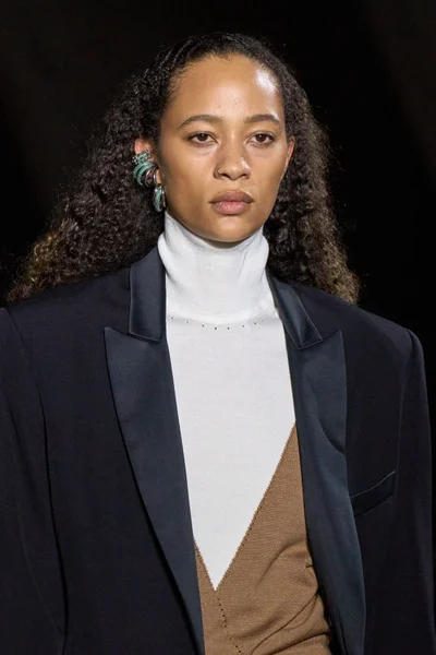 Look 111
